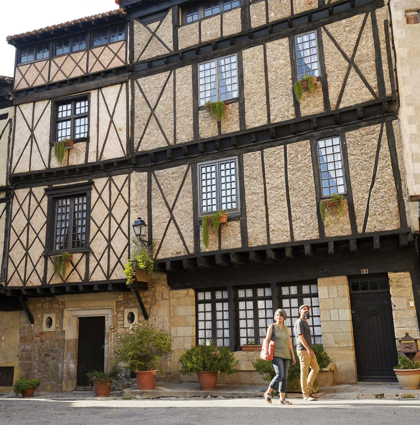 Visite du village d'Alet-les-Bains ©Raphaël Kann - ADT de l'Aude