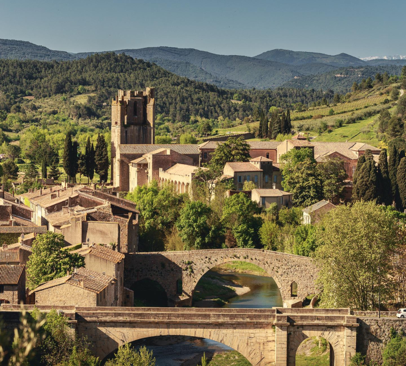 La cité médiévale de Lagrasse et son abbaye © Vincent Photographie, ADT de l'Aude